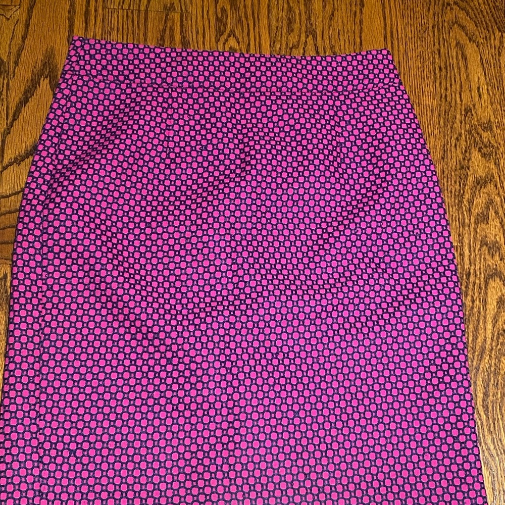 Banana Republic lined pencil skirt with slit